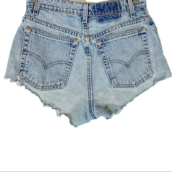 Furst Of A Kind Vintage Levi's High Waist Cut Off Denim Jean Shorts - Picture 2 of 4